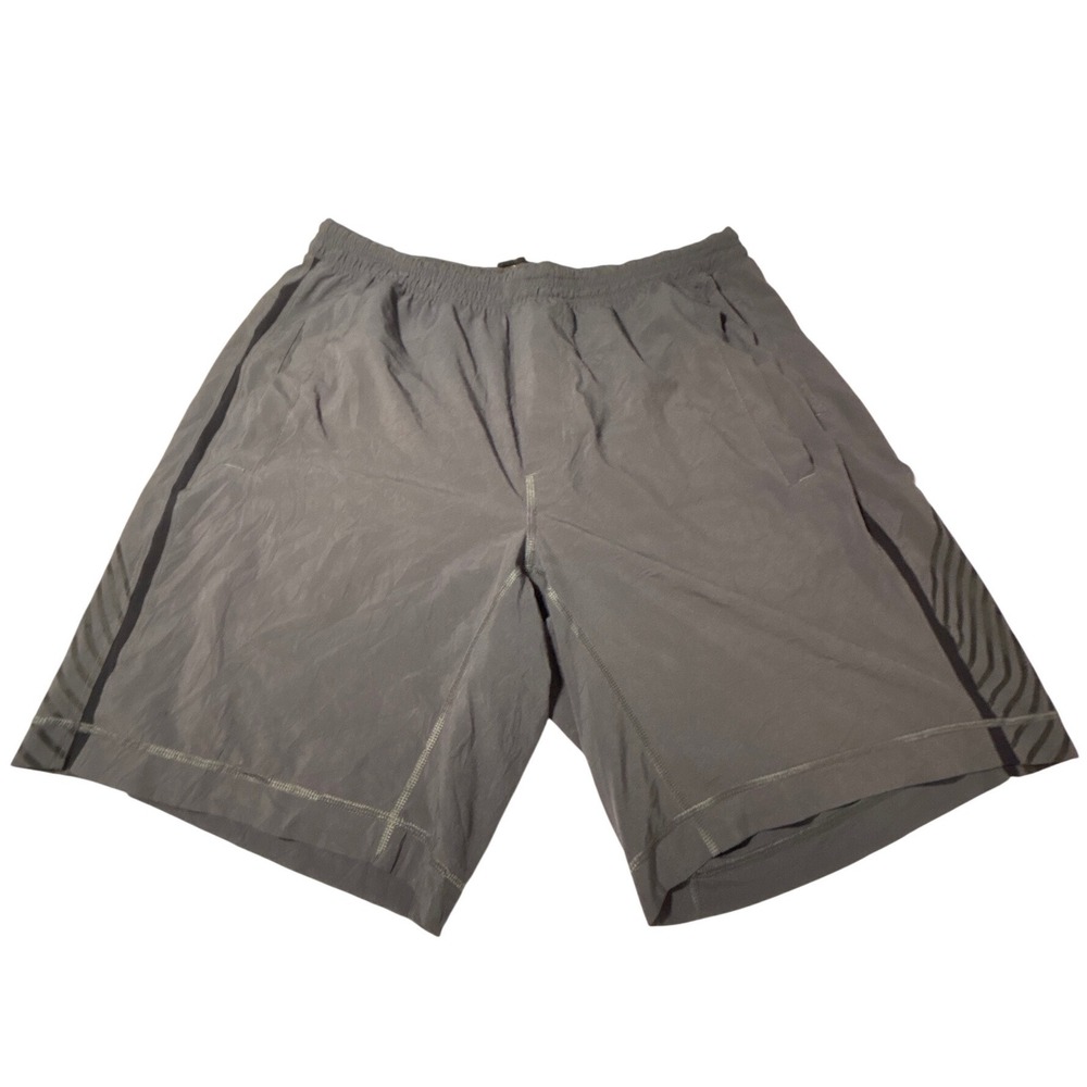 Lululemon Mens Charcoal Grey Athletic Shorts Striped Side 9.5 Inseam Size L
